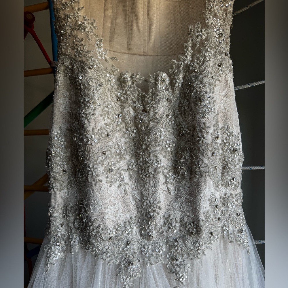 Watters Vienna Bride beautifully dress, size 8 - Picture 14 of 16